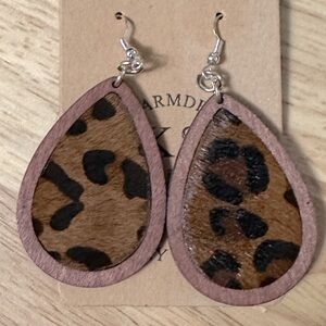 Wood & faux leather leopard print earrings